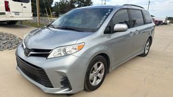 2019 Toyota Sienna LE