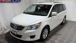 2012 Volkswagen Routan SE