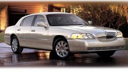 2005 Lincoln Town Car Signature Limited