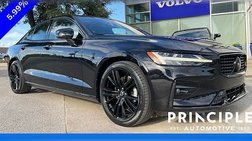 2023 Volvo S60 B5 Plus Black Edition