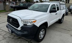 2016 Toyota Tacoma SR