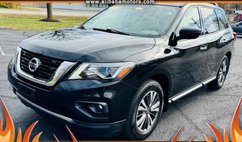 2017 Nissan Pathfinder SV