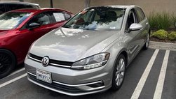 2019 Volkswagen Golf SE