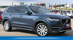 2018 Volvo XC90 T6 Momentum