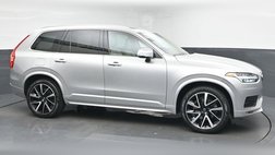 2022 Volvo XC90 T6 Momentum 7-Passenger
