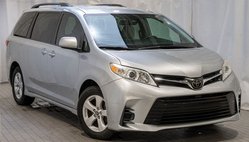 2019 Toyota Sienna LE