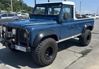 1900 Land Rover Defender 