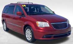 2014 Chrysler Town and Country Touring
