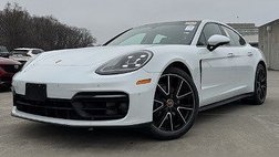 2023 Porsche Panamera 4