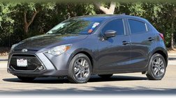 2020 Toyota Yaris Hatchback LE