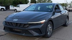 2024 Hyundai Elantra SE