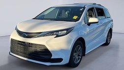 2025 Toyota Sienna LE 8-Passenger