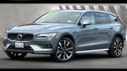 2024 Volvo V60 Cross Country B5 Ultimate