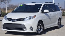 2020 Toyota Sienna XLE 7-Passenger FWD with Auto-Access Seat