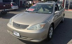 2004 Toyota Camry LE