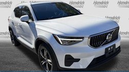 2025 Volvo XC40 B5 Core Bright Theme