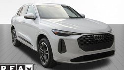 2025 Audi Q5 quattro Premium TFSI