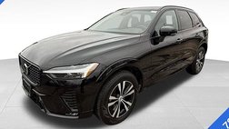 2025 Volvo XC60 B5 Core Dark Theme