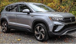 2024 Volkswagen Taos SE 4Motion