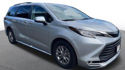 2023 Toyota Sienna XLE 8-Passenger