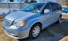 2016 Chrysler Town and Country Touring