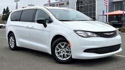 2024 Chrysler Voyager LX