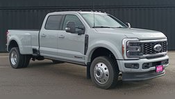 2025 Ford F-450 Super Duty Platinum