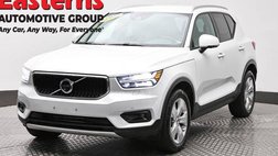 2022 Volvo XC40 T5 Momentum