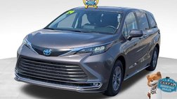 2024 Toyota Sienna XLE