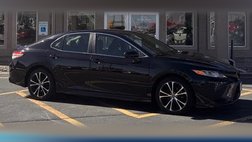 2019 Toyota Camry SE FWD