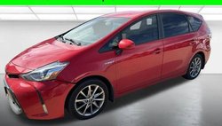 2017 Toyota Prius v Five