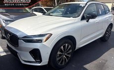 2025 Volvo XC60 B5 Plus Dark Theme