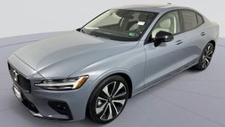 2022 Volvo S60 B5 Momentum