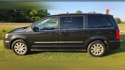 2016 Chrysler Town and Country Touring