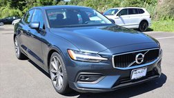 2021 Volvo S60 T6 Momentum