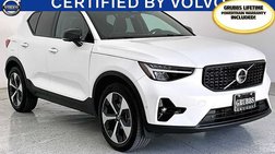 2025 Volvo XC40 B5 Plus Dark Theme