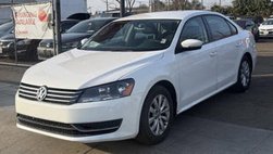 2013 Volkswagen Passat S with Appearance