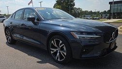 2024 Volvo S60 B5 Plus Dark Theme