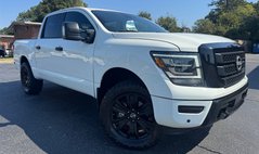 2023 Nissan Titan SV