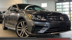 2018 Volkswagen Passat 2.0T R-Line