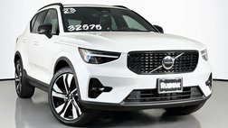 2023 Volvo XC40 B5 Plus Dark Theme