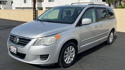 2012 Volkswagen Routan SE