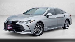2022 Toyota Avalon Hybrid XLE