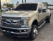 2017 Ford Super Duty F-350 Lariat