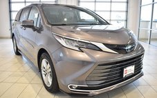 2022 Toyota Sienna Limited 7-Passenger