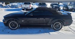 2005 Ford Mustang GT Deluxe
