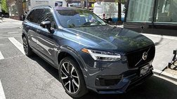 2023 Volvo XC90 Recharge T8 Ultimate Dark Theme