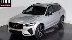 2022 Volvo XC60 B6 R-Design