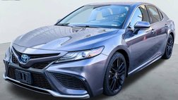 2022 Toyota Camry Hybrid XSE