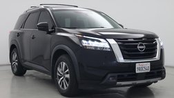 2022 Nissan Pathfinder SL